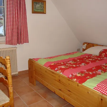 See La Vie - Fur Arbeiter Monteure Und Reisende Auf Zeit Bodensdorf